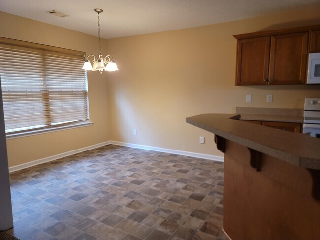 Building Photo - 138 Pendula Ct