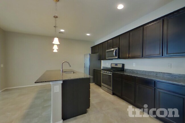 Foto del edificio - 323 N 56th Pl
