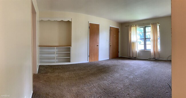 Building Photo - 2 br, 1 bath Duplex - 5 Knapp St NW