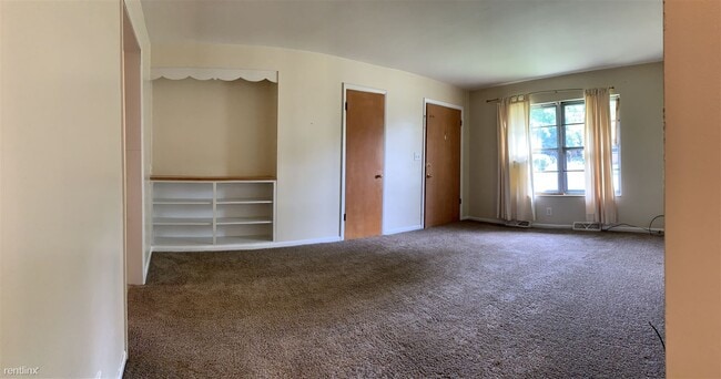 Foto del edificio - 2 br, 1 bath Duplex - 5 Knapp St NW