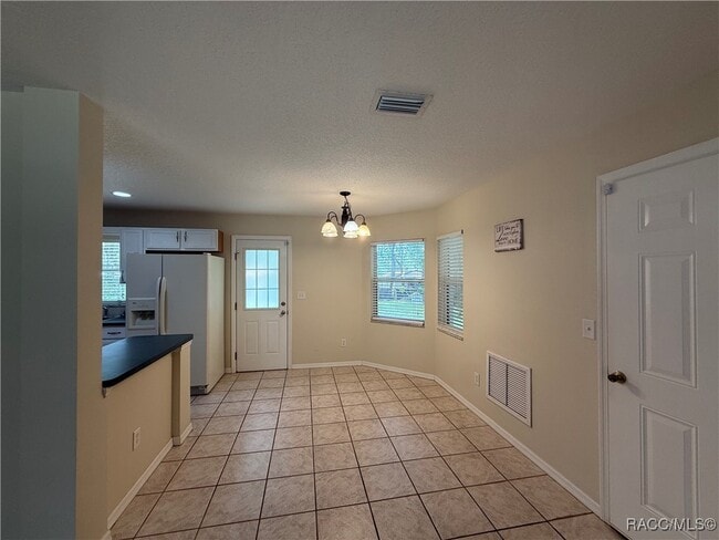 Building Photo - 3057 E Catherine Ln