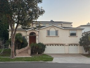 Building Photo - 116 E 36th St