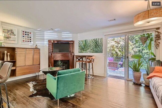 Foto del edificio - 2208 Queen Anne Ct