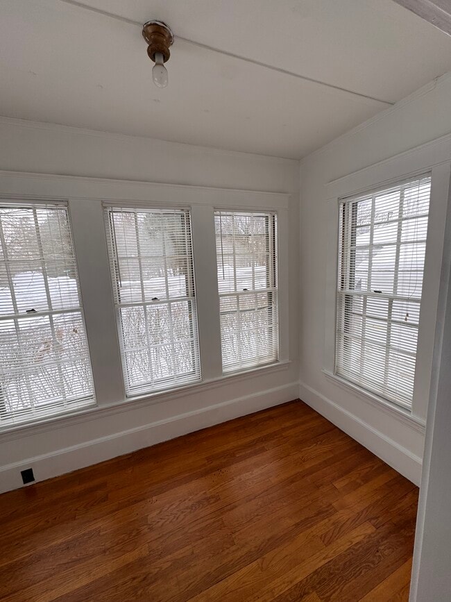 Foto del edificio - 92 Gage St