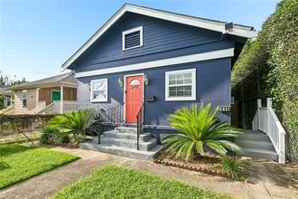Building Photo - 2646 Jonquil St