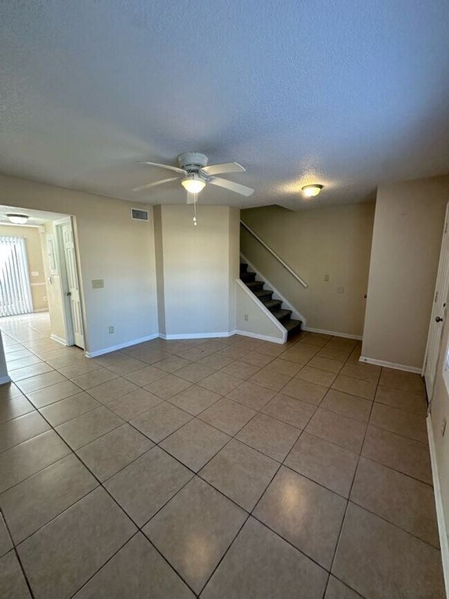 Building Photo - 129 Inlet Reach Cir