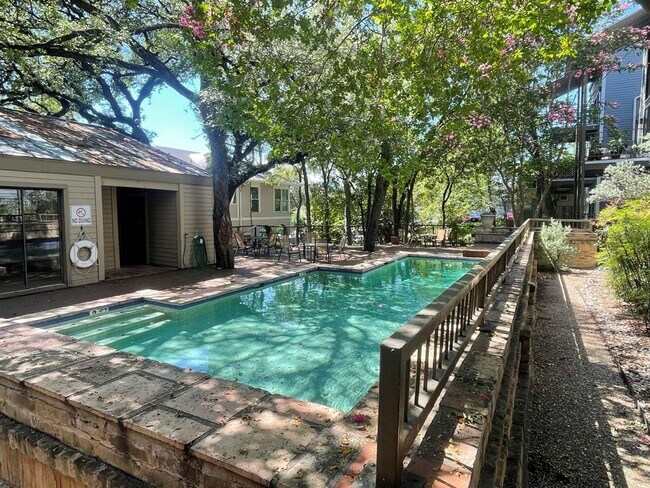 Foto del edificio - 606 W Lynn St