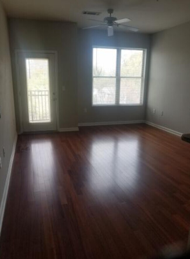 Building Photo - 870 Mayson Turner Road Northwest, Unit 1246
