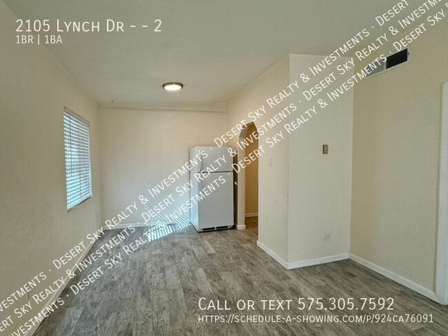 Building Photo - 2105 Lynch Dr