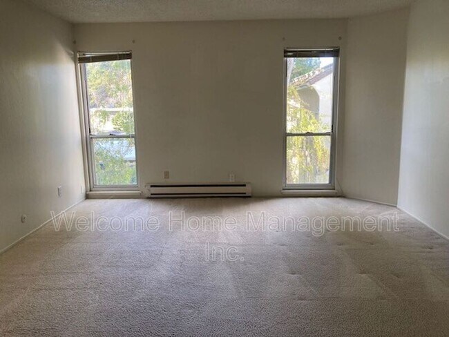 Foto del edificio - 1305 Boulevard Way