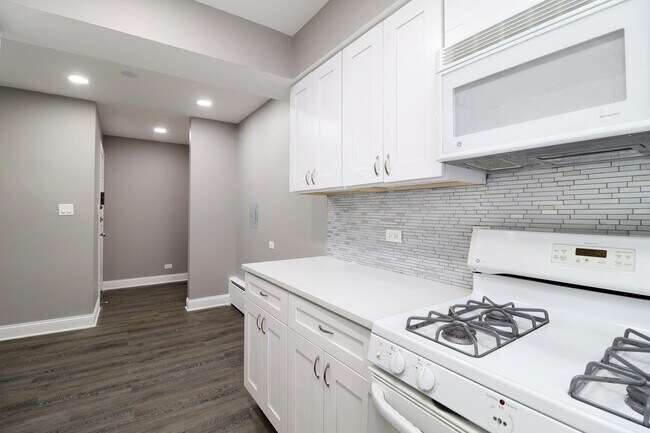 Foto del edificio - 6040 N Troy St