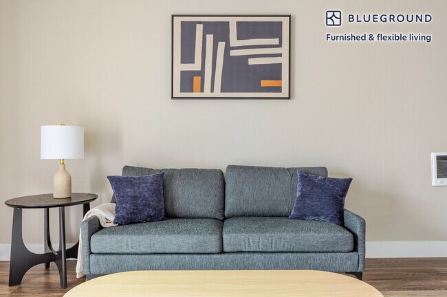 Foto del edificio - 644 Edgewater Blvd