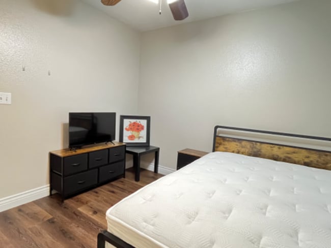 Foto del edificio - 5034 Lime Kiln Ave