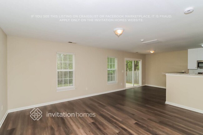 Foto del edificio - 8410 Wallace Glen Dr
