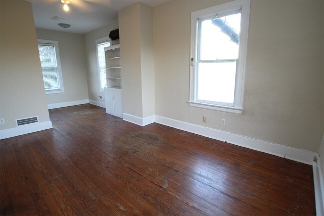 Building Photo - 203 E GWINNETT St