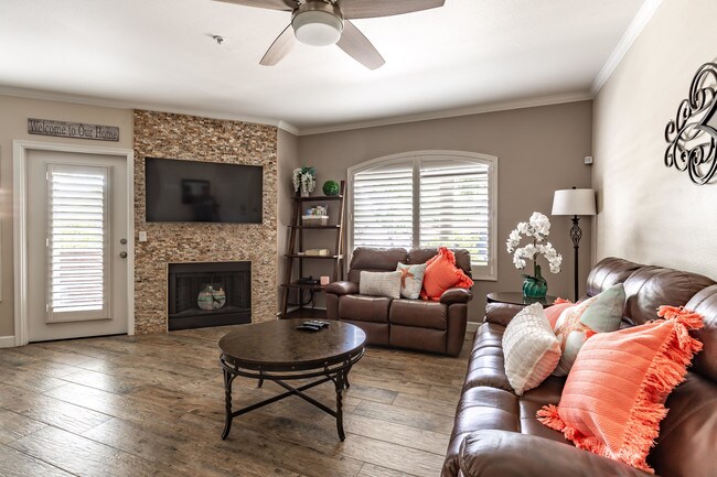 Foto del edificio - 15095 N Thompson Peak Pkwy