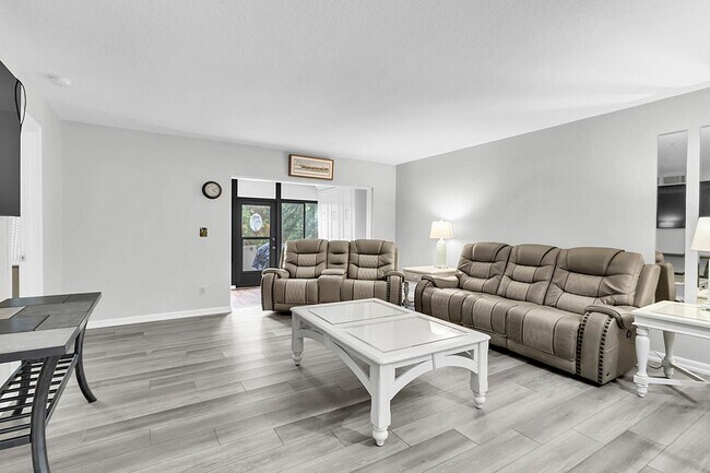 Foto del edificio - 3590 Magnolia Ridge Cir