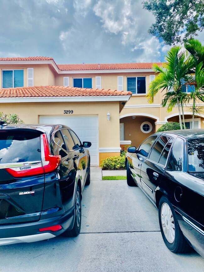 Foto del edificio - 3299 Osprey Ln