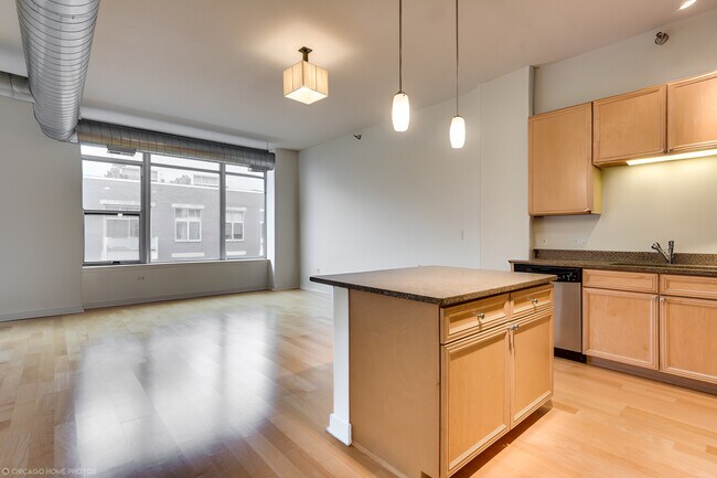 Foto del edificio - 901 W Madison St