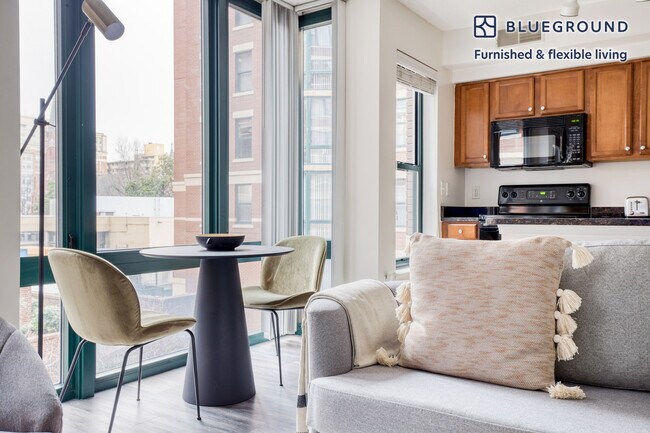 Foto del edificio - 1301 M St NW