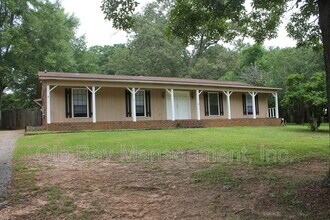 Building Photo - 2010 Sky Vista Dr W