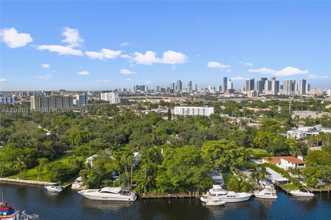 Foto del edificio - 743 NW 9th St