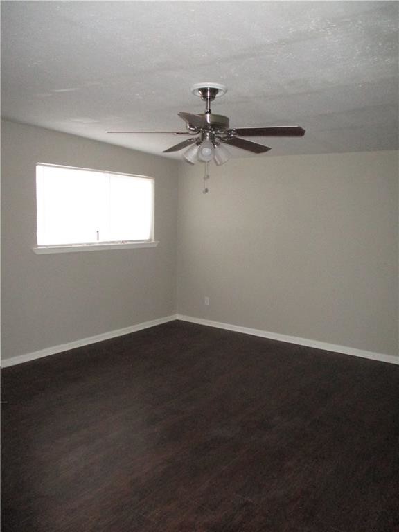 Foto del edificio - 5015 Dupont Dr