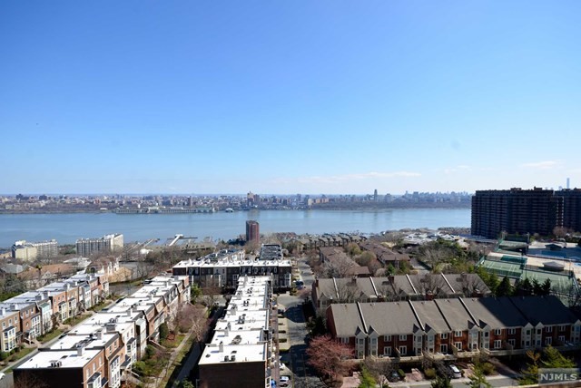 Foto del edificio - 900 Palisade Ave