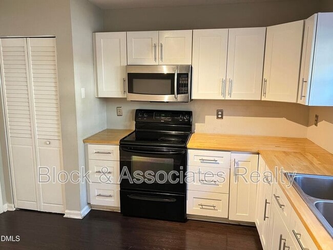 Building Photo - 1333 Springlawn Ct