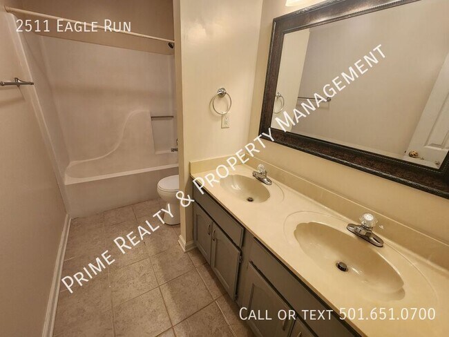 Foto del edificio - 2511 Eagle Run