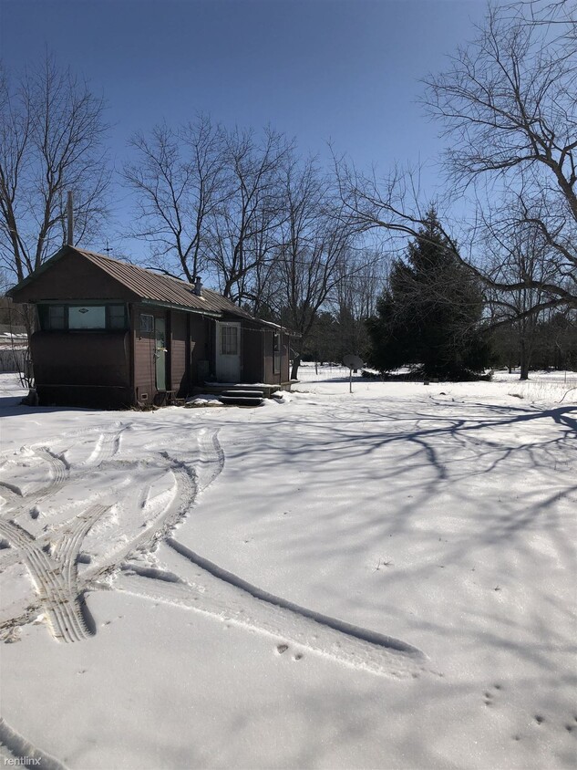 Building Photo - 1 br, 1 bath Mobile Home - 4823 Beebe Rd V...