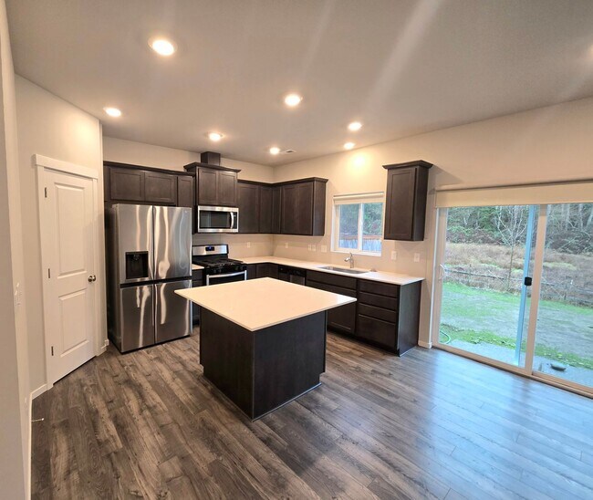 Foto del edificio - 3 Bedroom 2.5 Bath Home in Stanwood