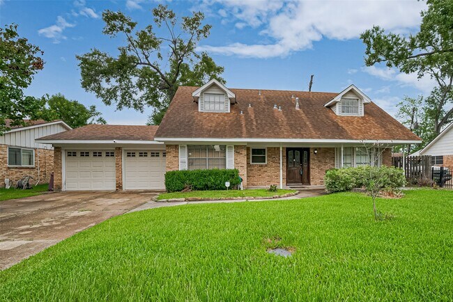 Foto del edificio - 13351 Oak Leaf Ln