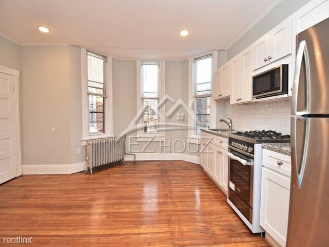 Foto del edificio - 1211 N Calvert St