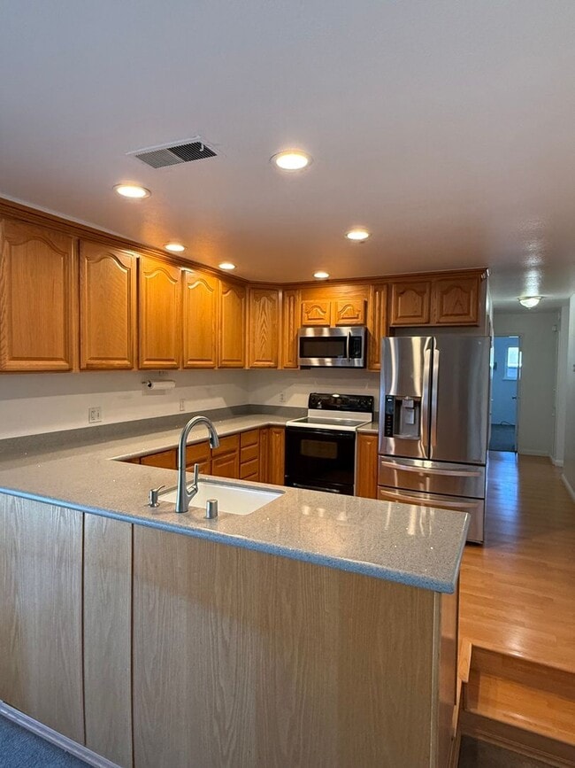 Building Photo - 7389 Newcastle Ln