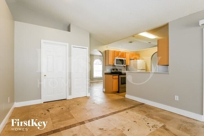 Building Photo - 3325 Croton Ave