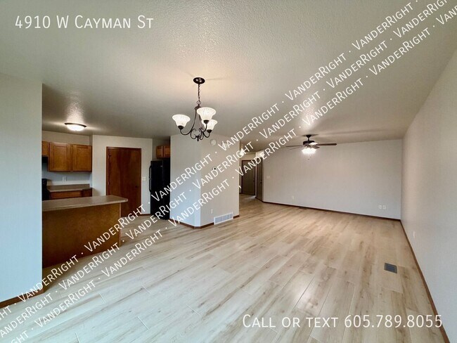 Foto del edificio - 4910 W Cayman St