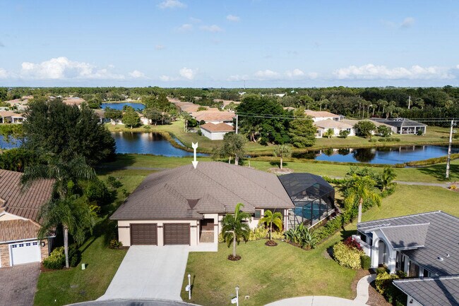 Foto del edificio - 1155 SW Bent Pine Cove