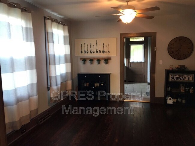 Foto del edificio - 424 7th St