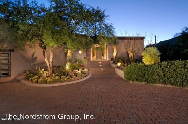 Building Photo - 3371 E Finger Rock Cir