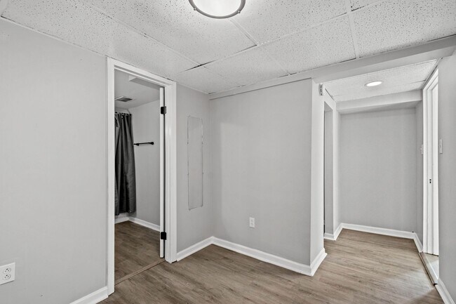 Building Photo - 506 Berwin Avenue