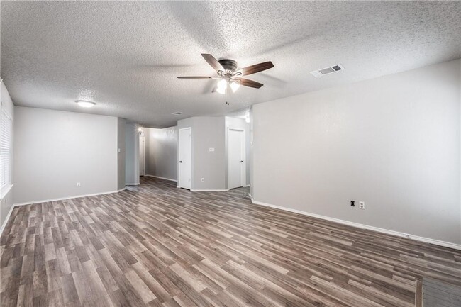 Foto del edificio - 3/2 in Round Rock - Move In Ready!