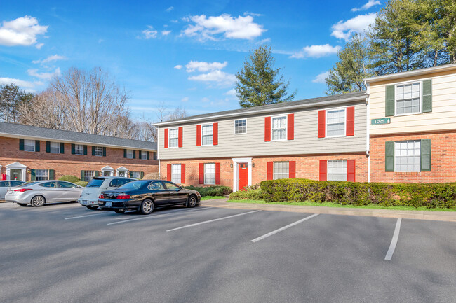 Building Photo - Cedar Hills Apartments & Townhomes