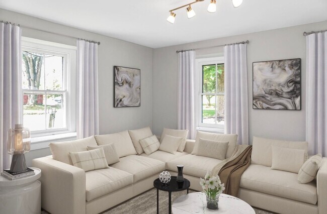 Foto del edificio - Beautifully Renovated 4 Bed / 1.5 Bath - S...