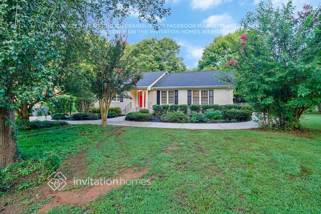 Foto del edificio - 8433 Dunsinane Dr