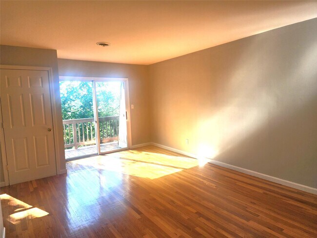 Foto del edificio - 18 Pavilion Ridge Way