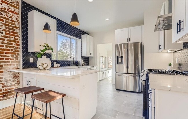 Building Photo - Stunning Potter Highlands home near Highla...