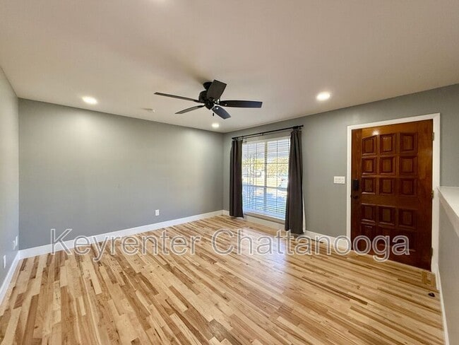 Foto del edificio - 4411 Comet Trail