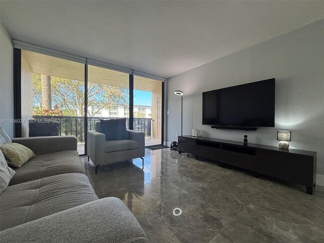 Building Photo - 10865 SW 112th Ave