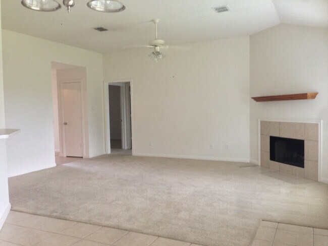Foto del edificio - 3BR / 2BA Duplex in Hewitt, Texas | Midway ISD *Leasing Special Available*